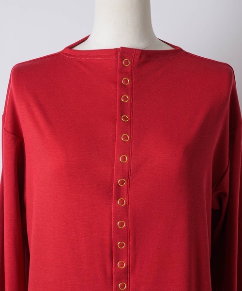 yae(ヤエ)の「2way many button top / メニーボタントップス(Tシャツ/カットソー・レディース・グレー/ブラック/レッド・FREE)」の13枚目の写真