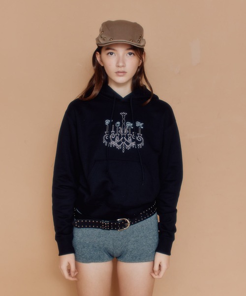 FCMM(エフシーエムエム)の「CANDLE HOODIE/キャンドルフーディ(パーカー・レディース・グレー/ブラック/ホワイト・SMALL/MEDIUM)」の14枚目の写真