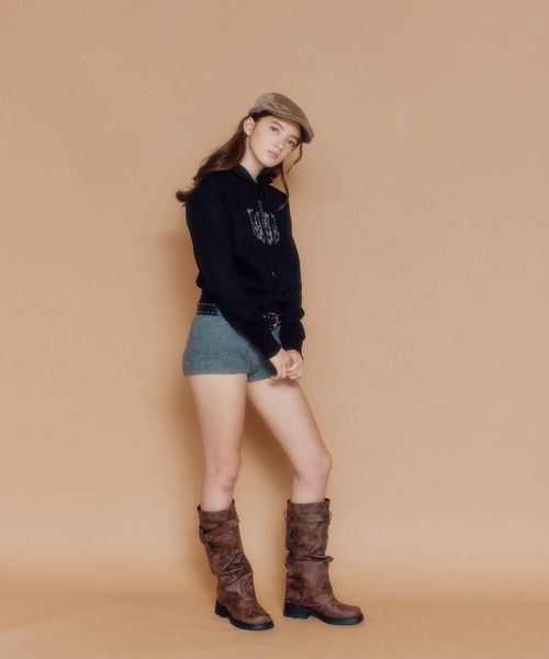 FCMM(エフシーエムエム)の「CANDLE HOODIE/キャンドルフーディ(パーカー・レディース・グレー/ブラック/ホワイト・SMALL/MEDIUM)」の12枚目の写真