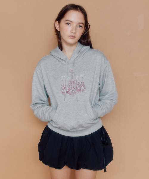 FCMM(エフシーエムエム)の「CANDLE HOODIE/キャンドルフーディ(パーカー・レディース・グレー/ブラック/ホワイト・SMALL/MEDIUM)」の16枚目の写真
