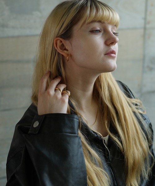 MinoriTY（マイノリティ）の「【MinoriTY select】選べるゴールドフープピアス　メンズ ウィメンズ ユニセックス（ピアス（片耳用）・メンズ・ゴールド系1/ゴールド系3/ゴールド系2・FREE）」の10枚目の写真