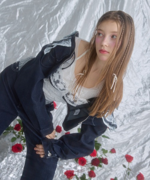 monepine(モネピネ)の「lace docking design denim bustier/レースドッキングデザインビスチェ(その他トップス・レディース・サックスブルー/インディゴブルー・2/1)」の9枚目の写真