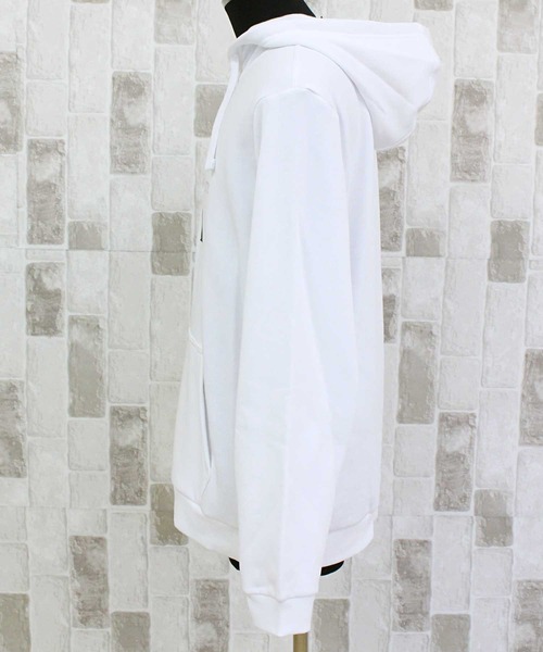 Calvin Klein(カルバン・クライン)の「CKJ モノグラムロゴ スウェットプルオーバー フーディ CK MONOGRAM LOGO PULLOVER HOODIE(パーカー・メンズ・ブルー/ホワイト/ブラック×ゴールド/ダークブルー/ブラック・S/M/L/XL)」の7枚目の写真