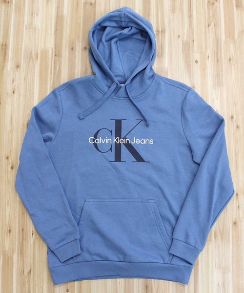 Calvin Klein(カルバン・クライン)の「CKJ モノグラムロゴ スウェットプルオーバー フーディ CK MONOGRAM LOGO PULLOVER HOODIE(パーカー・メンズ・ブルー/ホワイト/ブラック×ゴールド/ダークブルー/ブラック・S/M/L/XL)」の10枚目の写真