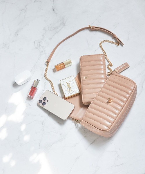 MERCURYDUO(マーキュリーデュオ)の「【MERCURYDUO/マーキュリーデュオ】ストライプキルティング フラップショルダーバッグ(ショルダーバッグ・レディース・アイボリー/ブラック/シルバー/ピンク/イエロー・FREE)」の18枚目の写真