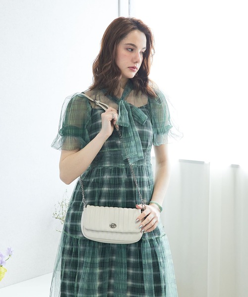 MERCURYDUO(マーキュリーデュオ)の「【MERCURYDUO/マーキュリーデュオ】ストライプキルティング フラップショルダーバッグ(ショルダーバッグ・レディース・アイボリー/ブラック/シルバー/ピンク/イエロー・FREE)」の10枚目の写真