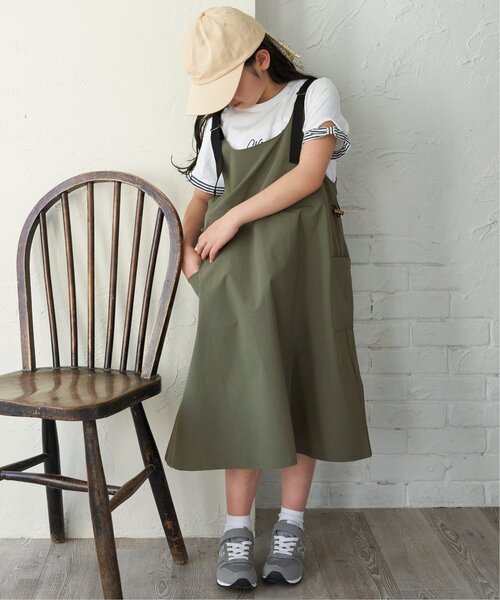 ikka（イッカ）の「【親子コーデ】カーゴキャミワンピース（120~160cm）（ワンピース・キッズ・ブラック/オリーブ・120/130/140/150/160）」の17枚目の写真