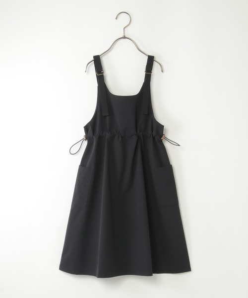 ikka（イッカ）の「【親子コーデ】カーゴキャミワンピース（120~160cm）（ワンピース・キッズ・ブラック/オリーブ・120/130/140/150/160）」の2枚目の写真