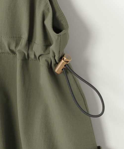 ikka（イッカ）の「【親子コーデ】カーゴキャミワンピース（120~160cm）（ワンピース・キッズ・ブラック/オリーブ・120/130/140/150/160）」の9枚目の写真