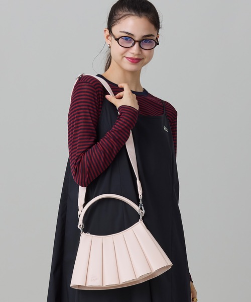 LACOSTE(ラコステ)の「LENGLEN ラムレザープリーツハンドバッグ 2WAY ショルダーバッグ(ショルダーバッグ・レディース・ブラウン/ホワイト/ブラック/モカ/オフホワイト/カーキ/ベージュ/オレンジ/ナチュラル/ライトピンク/ライトブルー・FREE)」の10枚目の写真