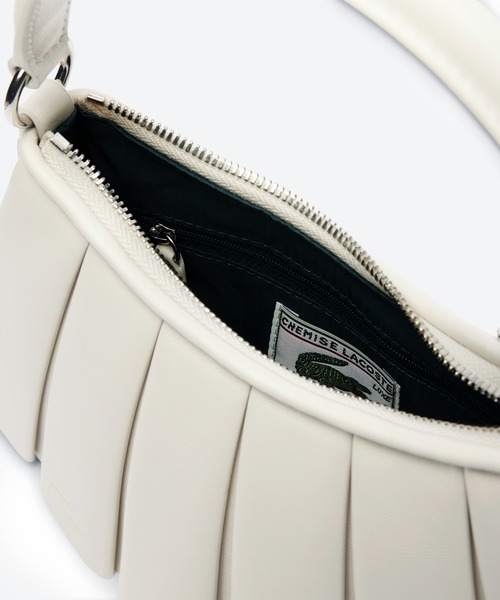 LACOSTE（ラコステ）の「LENGLEN レザープリーツハンドバッグ（ハンドバッグ・レディース・ブラウン/ホワイト/ブラック/モカ/オフホワイト/カーキ・FREE）」の14枚目の写真