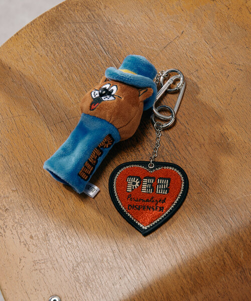 PEZ(ペッツ)×ear】ディスペンサー型ぬいぐるみチャーム