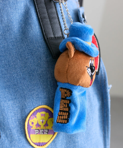 【新品タグ付】 【PEZ×ear】ディスペンサー型ぬいぐるみチャーム　ブルー PEZ(ペッツ)×ear】ディスペンサー型ぬいぐるみチャーム