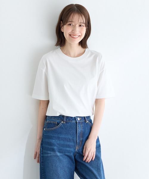 Honeys（ハニーズ）の「【ハニさら・接触冷感・ＵＶカット】きれいめＴシャツ（Tシャツ/カットソー・レディース・ブラック/オフホワイト/サックスブルー/ブルー/グリーン/モカ/スミクロ/グレイッシュベージュ/ピンク・LL/3L/SS/S/M/L）」の17枚目の写真