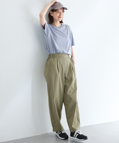 Honeys（ハニーズ）の「【ハニさら・接触冷感・ＵＶカット】きれいめＴシャツ（Tシャツ/カットソー・レディース・ブラック/オフホワイト/サックスブルー/ブルー/グリーン/モカ/スミクロ/グレイッシュベージュ/ピンク・LL/3L/SS/S/M/L）」の20枚目の写真