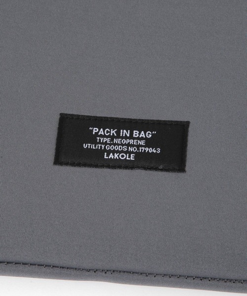 LAKOLE(ラコレ)の「ネオプレーンPCケース縦型 / 156551(PC・タブレットケース・レディース・ブラック/グレー・FREE)」の13枚目の写真