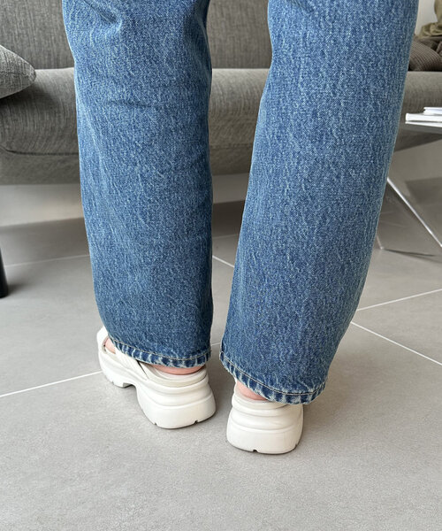 DISCOAT（ディスコート）の「クロストラックサンダル（サンダル・レディース・ブラック/アイボリー・SMALL/MEDIUM/LARGE）」の16枚目の写真