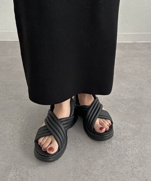 DISCOAT（ディスコート）の「クロストラックサンダル（サンダル・レディース・ブラック/アイボリー・SMALL/MEDIUM/LARGE）」の19枚目の写真