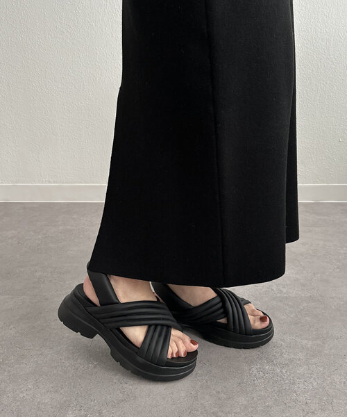 DISCOAT（ディスコート）の「クロストラックサンダル（サンダル・レディース・ブラック/アイボリー・SMALL/MEDIUM/LARGE）」の10枚目の写真