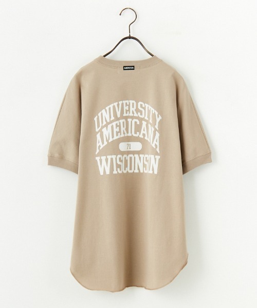 AMERICANA（アメリカーナ）の「[Americana×JEANS FACTORY/アメリカーナ×ジーンズファクトリー] 別注 ラウンドヘム バックプリントTシャツ（Tシャツ/カットソー・レディース・モカ/グレイッシュベージュ/スミクロ・F）」の19枚目の写真