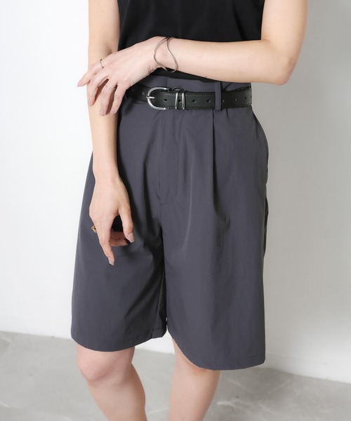 Riberry(リベリー)の「【UVカット】ラッシュガードタックハーフパンツ(その他パンツ・レディース・ブラック/チャコールグレー/グレイッシュベージュ・MEDIUM/LARGE)」の21枚目の写真