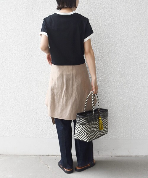 FRED PERRY(フレッドペリー)の「FRED PERRY:G9163 CROPPED RINGER TEE(Tシャツ/カットソー・レディース・オフホワイト/オリーブ/ワイン/ブラック・ONE SIZE)」の11枚目の写真