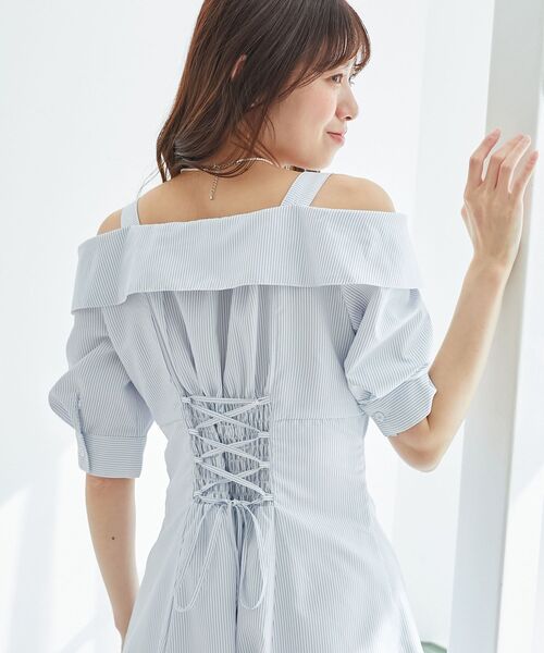 MAJESTIC LEGON(マジェスティックレゴン)の「オフショルシャツワンピース(シャツワンピース・レディース・オフホワイト/ライトグリーン/ブルー系その他2/ブラック系その他・X-SMALL/SMALL/MEDIUM)」の21枚目の写真