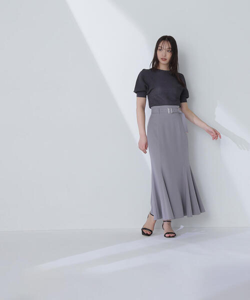NATURAL BEAUTY BASIC(ナチュラルビューティーベーシック)の「◇【Oggi掲載】パフスリーブワッフルニット(ニット/セーター・レディース・オレンジ/チャコールグレー/オフホワイト/ブルー・FREE)」の12枚目の写真