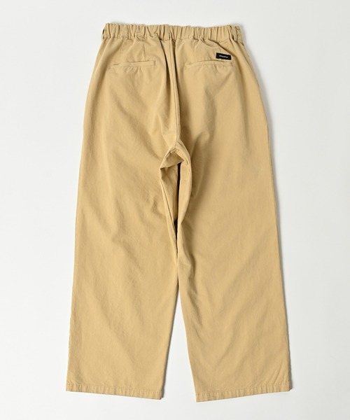ADAM PATEK(アダムパテック)の「【ADAMPATEK/アダムパテック】generous tuck relax chino pants/タック入りワイドシルエットチノパンツ(チノパンツ・レディース・ホワイト/ベージュ・1/2)」の3枚目の写真