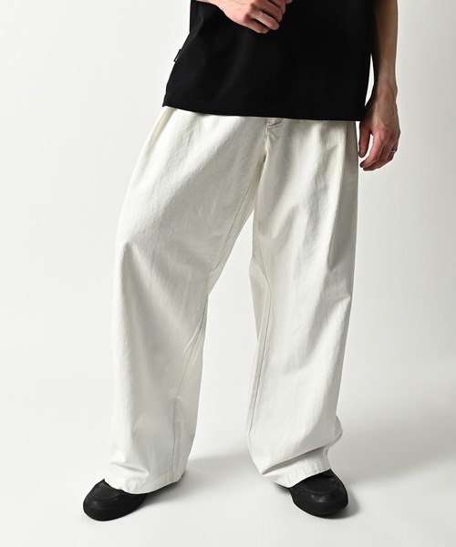 ADAM PATEK(アダムパテック)の「【ADAMPATEK/アダムパテック】generous tuck relax chino pants/タック入りワイドシルエットチノパンツ(チノパンツ・レディース・ホワイト/ベージュ・1/2)」の13枚目の写真