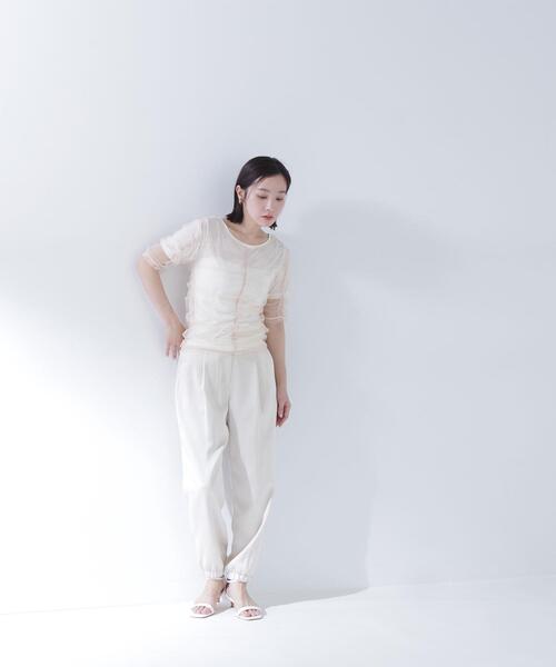 NATURAL BEAUTY BASIC（ナチュラルビューティーベーシック）の「◇ギャザーチュールレイヤードＴシャツ（Tシャツ/カットソー・レディース・ベージュ/ホワイト系その他/ブラック系その他・FREE）」の22枚目の写真