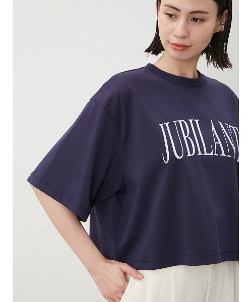 Mila Owen(ミラオーウェン)の「クロップドロゴT(Tシャツ/カットソー・レディース・チャコールグレー/ホワイト/ピンク/ネイビー・FREE)」の11枚目の写真