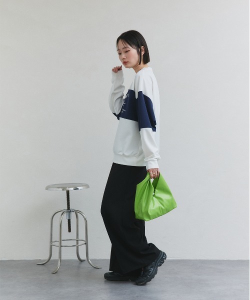 ad thie(アドティエ)の「トライアングル ハンドバッグ(ハンドバッグ・レディース・ブラック/グリーン/キャメル/オフホワイト・FREE)」の18枚目の写真
