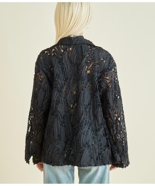 Settimissimo（セッティミッシモ）の「総刺繍 ダブル ジャケット（テーラードジャケット・レディース・ベージュ/ブラック・FREE）」の13枚目の写真