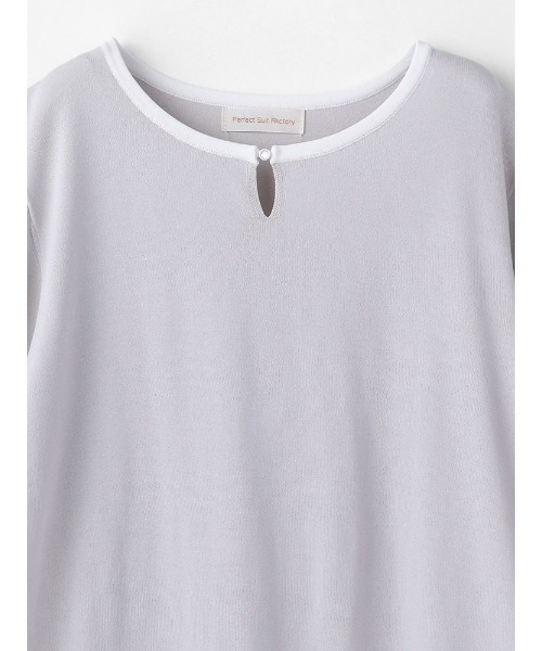 Perfect Suit FActory（パーフェクトスーツファクトリー）の「5分袖クル-ホック配色ニット（ニット/セーター・レディース・ライトグレー/オフホワイト/ネイビー・M/L/S）」の12枚目の写真