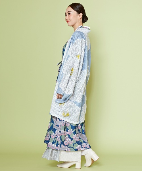 倭物やカヤ(ワモノヤカヤ)の「【倭物やカヤ】透かし花柄羽織(カーディガン/ボレロ・レディース・ネイビー/ライトブルー/スミクロ/パープル/ライトパープル・FREE)」の7枚目の写真