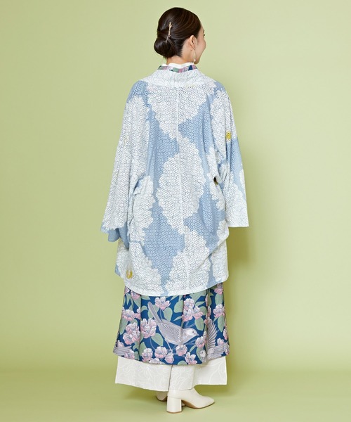 倭物やカヤ(ワモノヤカヤ)の「【倭物やカヤ】透かし花柄羽織(カーディガン/ボレロ・レディース・ネイビー/ライトブルー/スミクロ/パープル/ライトパープル・FREE)」の8枚目の写真