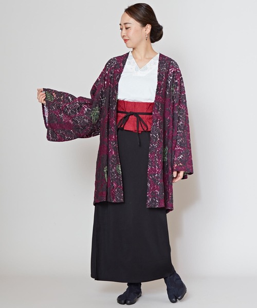 倭物やカヤ(ワモノヤカヤ)の「【倭物やカヤ】透かし花柄羽織(カーディガン/ボレロ・レディース・ネイビー/ライトブルー/スミクロ/パープル/ライトパープル・FREE)」の21枚目の写真