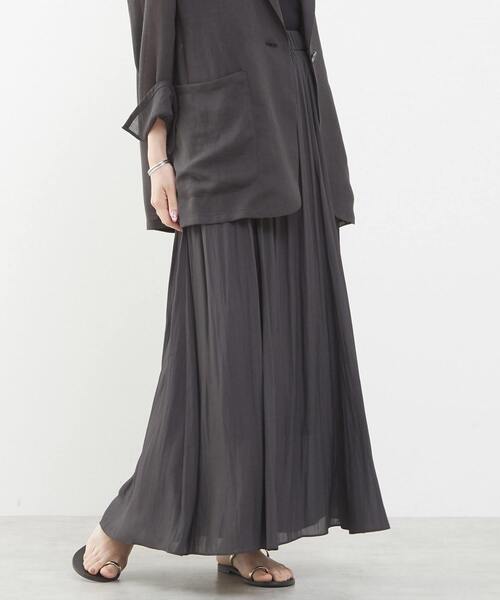 Liesse(リエス)の「パネルフレアスカート(スカート・レディース・ベージュ/ブルー/スミクロ・FREE)」の2枚目の写真