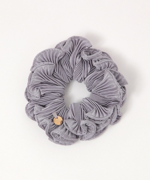 LAKOLE（ラコレ）の「プリーツフリルシュシュ / 426790（シュシュ・レディース・オフホワイト/ピンク/グレー/ブラック・FREE）」の3枚目の写真