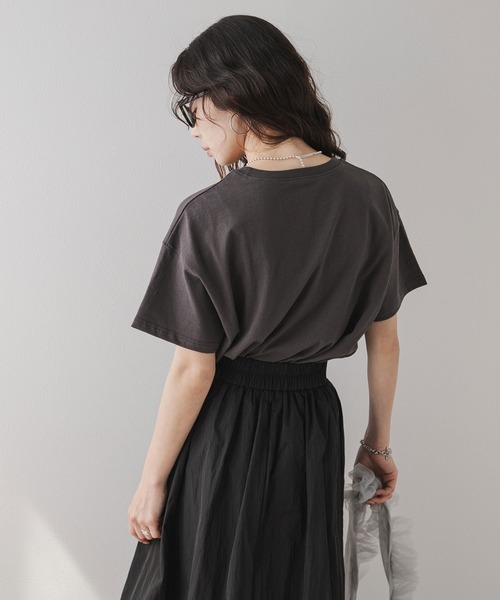 rectangle(レクタングル)の「箔プリント×刺繍ロゴTシャツ(Tシャツ/カットソー・レディース・ブラック/ホワイト/オートミール・FREE)」の14枚目の写真