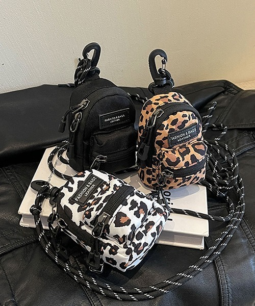 c.u.l（シーユーエル）の「ミニリュック型キーホルダー チャーム