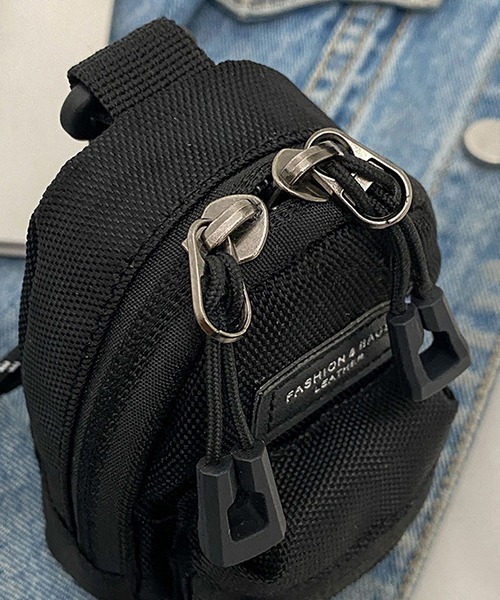 最終値下☆新品☆ SAINT LAURENT スカル ミニリュック　キーホルダー c.u.l（シーユーエル）の「ミニリュック型キーホルダー チャーム