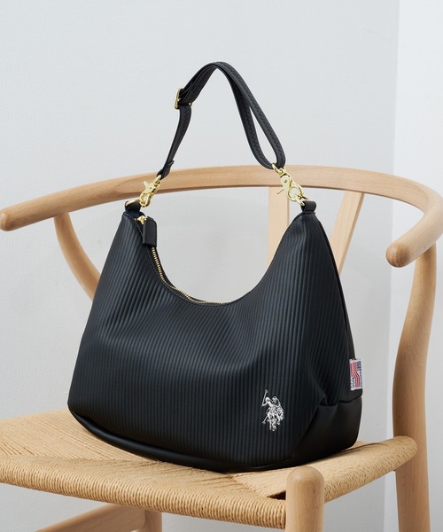 U.S. POLO ASSN.（ユーエスポロアッスン）の「【U.S. POLO ASSN.】プリーツビッグショルダーバッグ USPA2683（ショルダーバッグ・レディース・ベージュ/ホワイト/ブラック・FREE）」の4枚目の写真