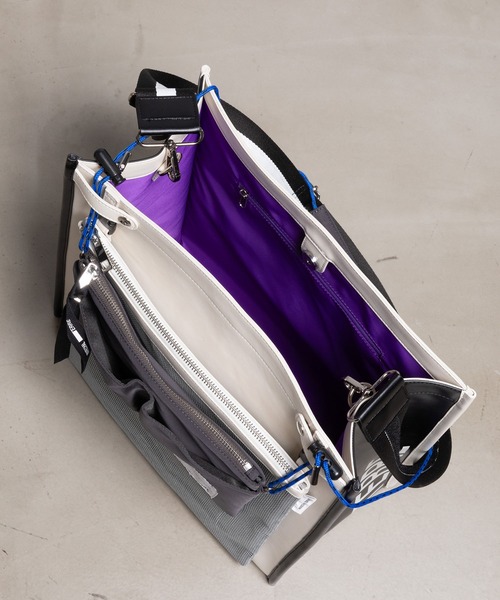 MARECHAL TERRE（マルシャルテル）の「トリオバック（ショルダーバッグ・レディース・ブラック/アイボリー/シルバー/グリーン・FREE）」の6枚目の写真