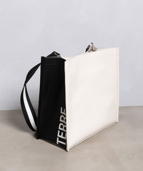 MARECHAL TERRE（マルシャルテル）の「トリオバック（ショルダーバッグ・レディース・ブラック/アイボリー/シルバー/グリーン・FREE）」の12枚目の写真