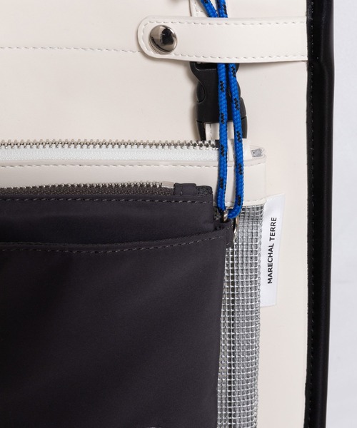 MARECHAL TERRE（マルシャルテル）の「トリオバック（ショルダーバッグ・レディース・ブラック/アイボリー/シルバー/グリーン・FREE）」の17枚目の写真