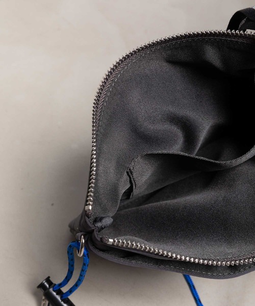 MARECHAL TERRE（マルシャルテル）の「トリオバック（ショルダーバッグ・レディース・ブラック/アイボリー/シルバー/グリーン・FREE）」の20枚目の写真