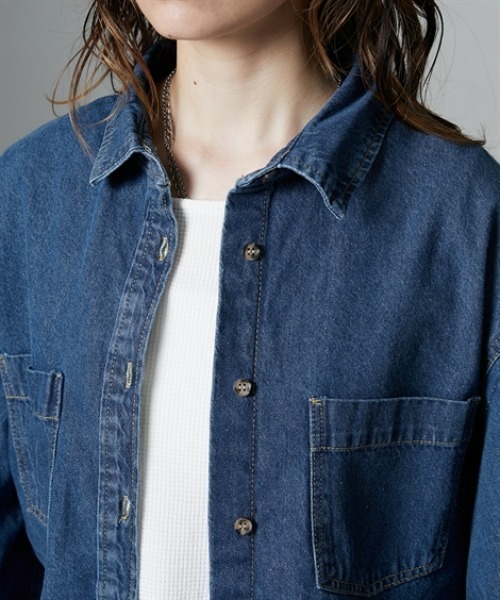 Soiunique（スワユニーク）の「胸ポケット付きオーバーサイズデニムシャツ　［Soiunique］（シャツ/ブラウス・レディース・ブラック/ブルー・M）」の17枚目の写真