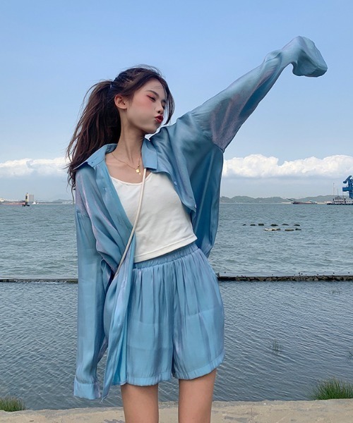 パラディーゾブルゾン＆ゲームシャツ＆ショートパンツセット　夏物　シルバーラメ セール】オーバーシャツ ショートパンツ ラッシュガード 2点セット